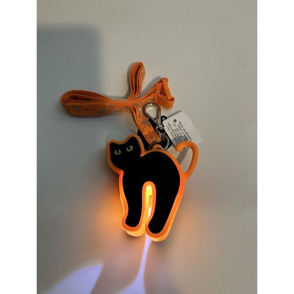 Bath & Body Works Light-Up Glow Black Cat Pocket Bac Lanyard Key Chain Halloween - Picture 4 of 4